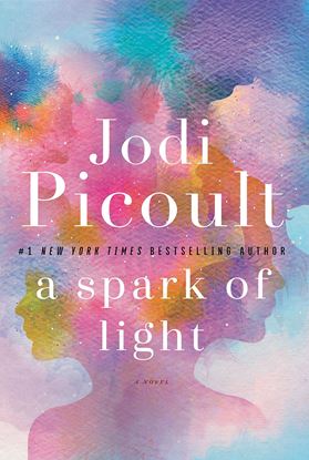 Imagen de A SPARK OF LIGHT
