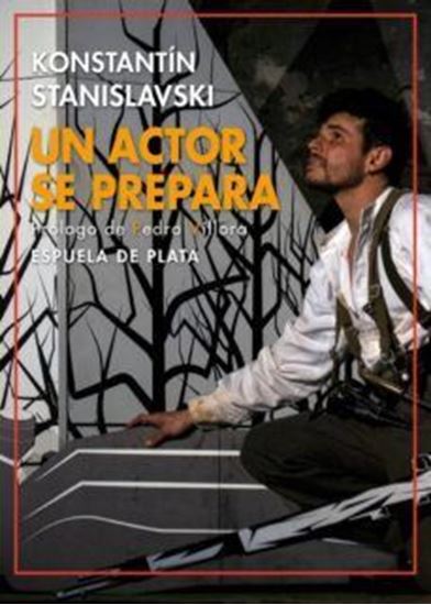 Imagen de UN ACTOR SE PREPARA