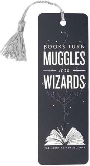 Imagen de BOOKS TURN MUGGLES BOOKMARK